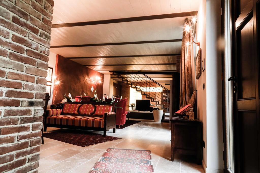 Bed and Breakfast Cascina Cortine Guarene Zewnętrze zdjęcie