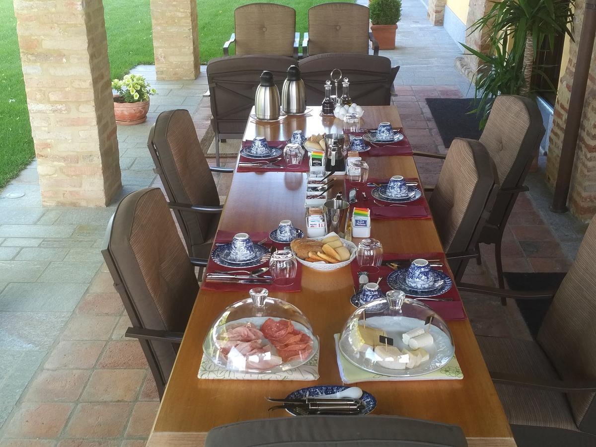 Bed and Breakfast Cascina Cortine Guarene Zewnętrze zdjęcie